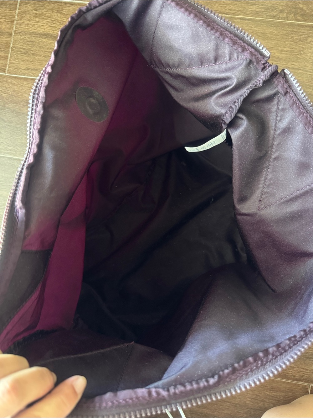 Lululemon Acute Tote 23L Black Cherry - Picture 13 of 15